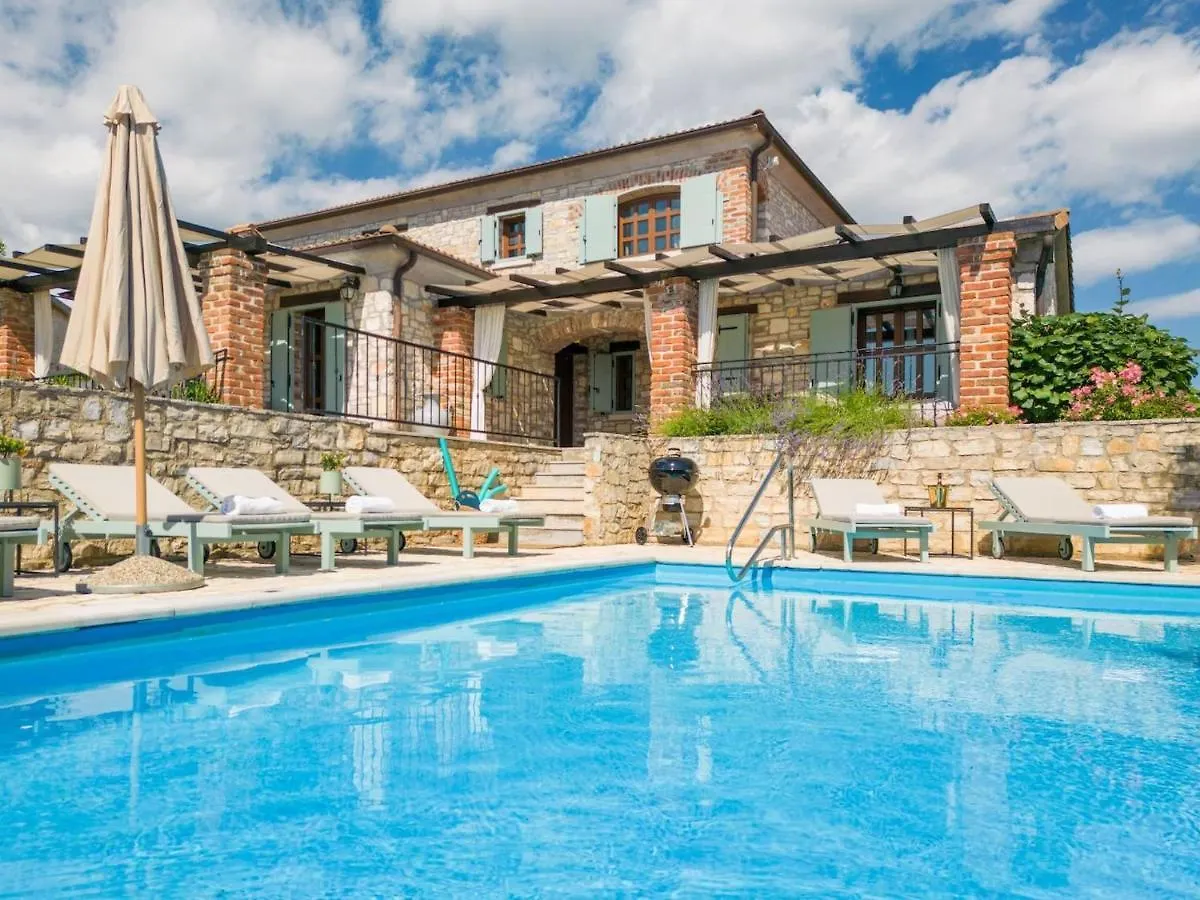 Family Villa Aryana With Pool In Porec Sveti Lovreč Pazenatički